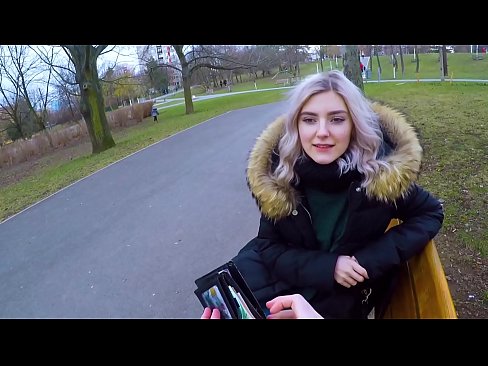 ❤️ E folo le ma'a vevela a se tagata ese mo se tupe - fa'afefe i le paka na saunia e Eva Elfie ❌ Rusia porn ❤